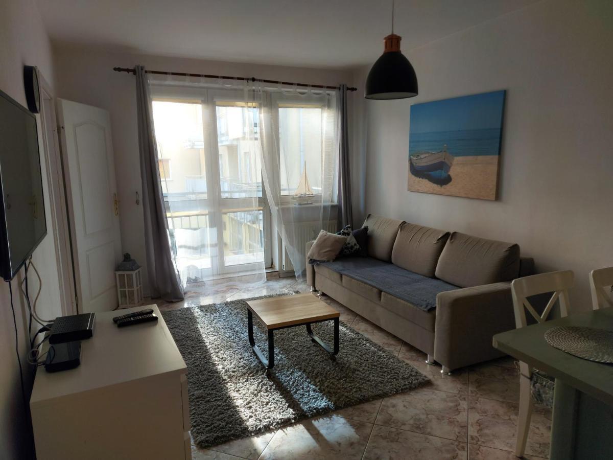 Apartament Portowy Z Garazem, Ul Towarowa 코워브제크 외부 사진