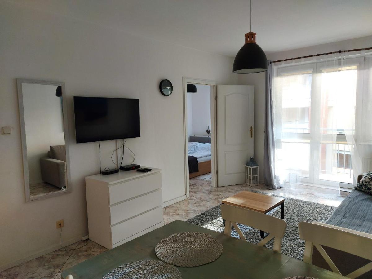 Apartament Portowy Z Garazem, Ul Towarowa 코워브제크 외부 사진